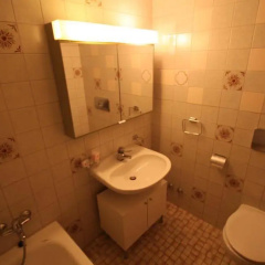 ZH Seefeld - Hitrental Apartment - Bild 7