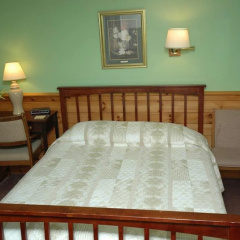 The Arbor Inn thumbnail 13
