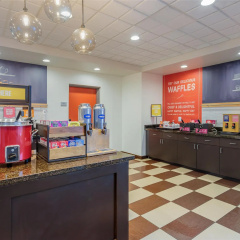 Hampton Inn & Suites Parkersburg Downtown thumbnail 46