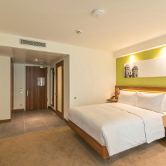 Hampton by Hilton Munich City West - Bild 4