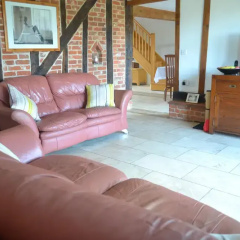 Wortwell Hall Barn thumbnail 37