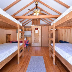 Cruise Inn Gunnison Lakeside RV Park & Cabins thumbnail 1