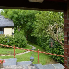 Shipload Cottage thumbnail 10