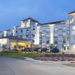 Woolley’s Classic Suites thumbnail 1