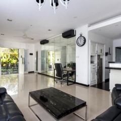 TJ White Villa 670m2 with Private Pool and Outstanding View by GLOBALSTAY - Bild 1