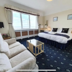 The Seacourt Hotel thumbnail 5