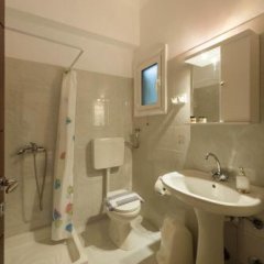 Kefalas Apartments in Parga, Greece from 90$, photos, reviews - zenhotels.com bathroom photo 3