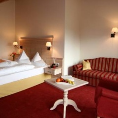 Hotel-Gasthof Hindenburglinde - Bild 1