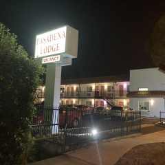 Pasadena Lodge thumbnail 28