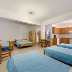 Thalia Apartments thumbnail 3