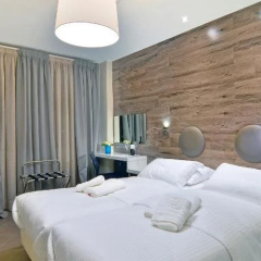 Z Hotel thumbnail 18