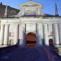 Antica Dimora B&B in Historic Residence
