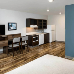 WoodSpring Suites Houston IAH Airport thumbnail 24