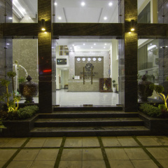 Rose Emerald Hotel
