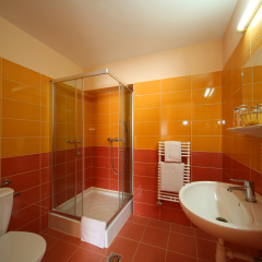 Six Inn Hotel - Bild 8