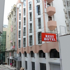 Rest Hotel - Bild 1