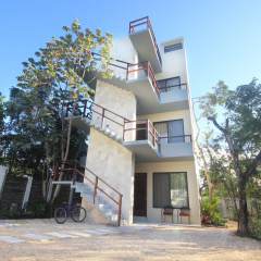 Los Amigos Tulum thumbnail 1