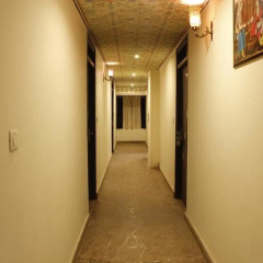 Surya Garh Hotel thumbnail 11