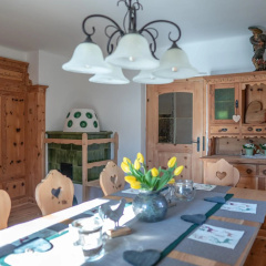 Traditionell-modernes Haus in Hötting - Bild 14