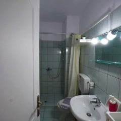 Lambros thumbnail 8