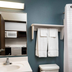 WoodSpring Suites Houston IAH Airport thumbnail 29