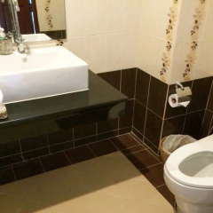 Yellow Tique Hotel thumbnail 7