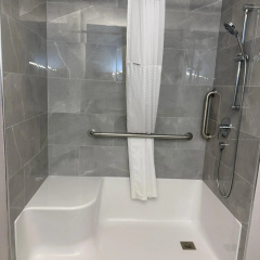 Delavan Inn and Suites thumbnail 21