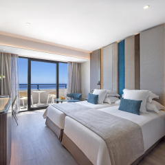 Amathus Beach Hotel Limassol thumbnail 4