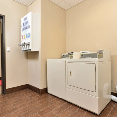 Hampton Inn & Suites Harvey/New Orleans West Bank thumbnail 6