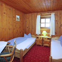 Quaint Chalet in Mayrhofen near Ski Lift - Bild 3