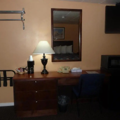 Palms Inn thumbnail 2