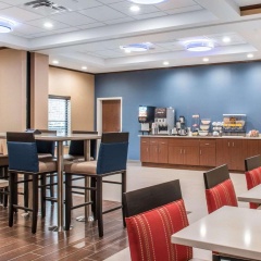 Comfort Inn & Suites Pittsburgh South thumbnail 30