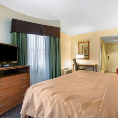University Hotel & Suites Shippensburg, Trademark by Wyndham thumbnail 7