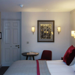 Old Parsonage Hotel thumbnail 3