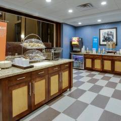 Hampton Inn & Suites Philadelphia/Bensalem thumbnail 23