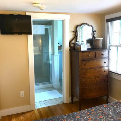 The Revere Guest House thumbnail 2