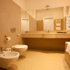 Deminka Palace - Bild 9