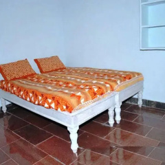 Hotel Gowri thumbnail 7
