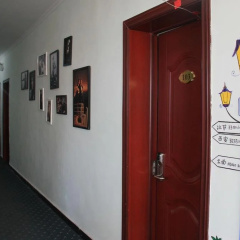 Xinjiang Yizhan Youth Hostel thumbnail 9