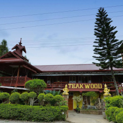 Teak Wood Hotel thumbnail 49