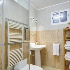 Cozy 2 Bedroom Next To Arc De Triomf thumbnail 8