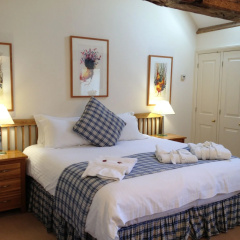 The Old Coach House thumbnail 2