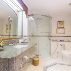 Amora Beach Resort Phuket - Bild 25