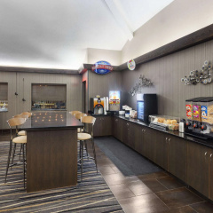Super 8 by Wyndham Copley Akron thumbnail 15