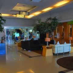 Harrads Hotel And Spa Sanur Bal - Bild 1