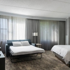 Courtyard by Marriott Chicago at Medical District / UIC