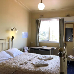 Clarendon Motel and Guesthouse thumbnail 2