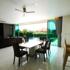 Aria Lake and Golf Villa - Bild 17