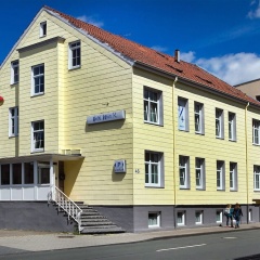 Hotel Neun 3/4 - Bild 1