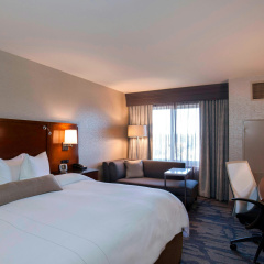 Rochester Airport Marriott thumbnail 4